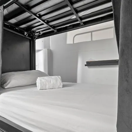 Azzuro Pod Hotel - Potts Point Sydney Exterior photo
