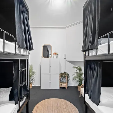 Azzuro Pod Hotel - Potts Point Sydney Exterior photo